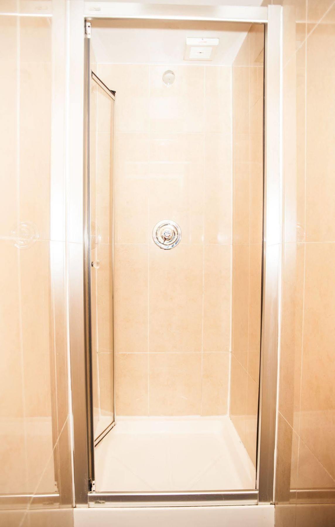 Standard Twin Room,707270149:JPEG
